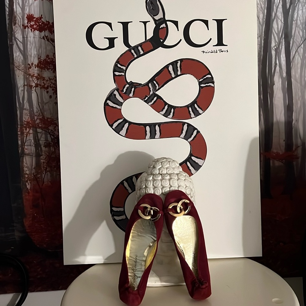 Juicy Couture flats
